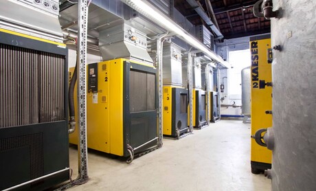 Werner & Mertz社のケーザー・コンプレッサー社製圧縮空気システム