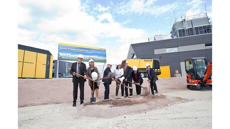 新生産ホールの地鎮祭